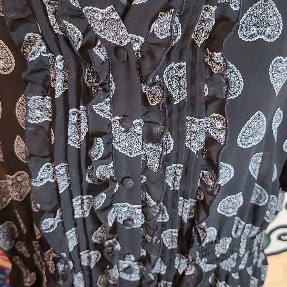 💥SOLD💥Torrid Paisley Heart Chiffon Blouse - Picture 5 of 7